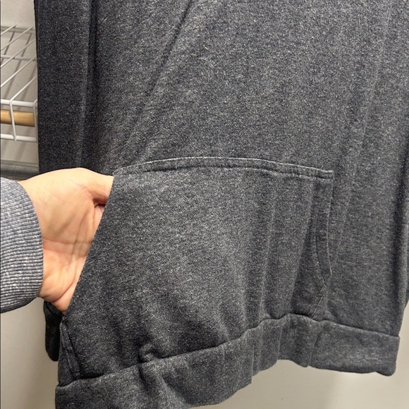 torrid Charcoal Gray Lace-Up Hoodie - Picture 4 of 5